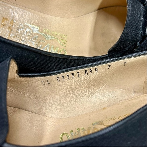 Salvatore Ferragamo Black Fabric Vara Bow Loafers
Size: 7 C (fits true to size) - Picture 5 of 9